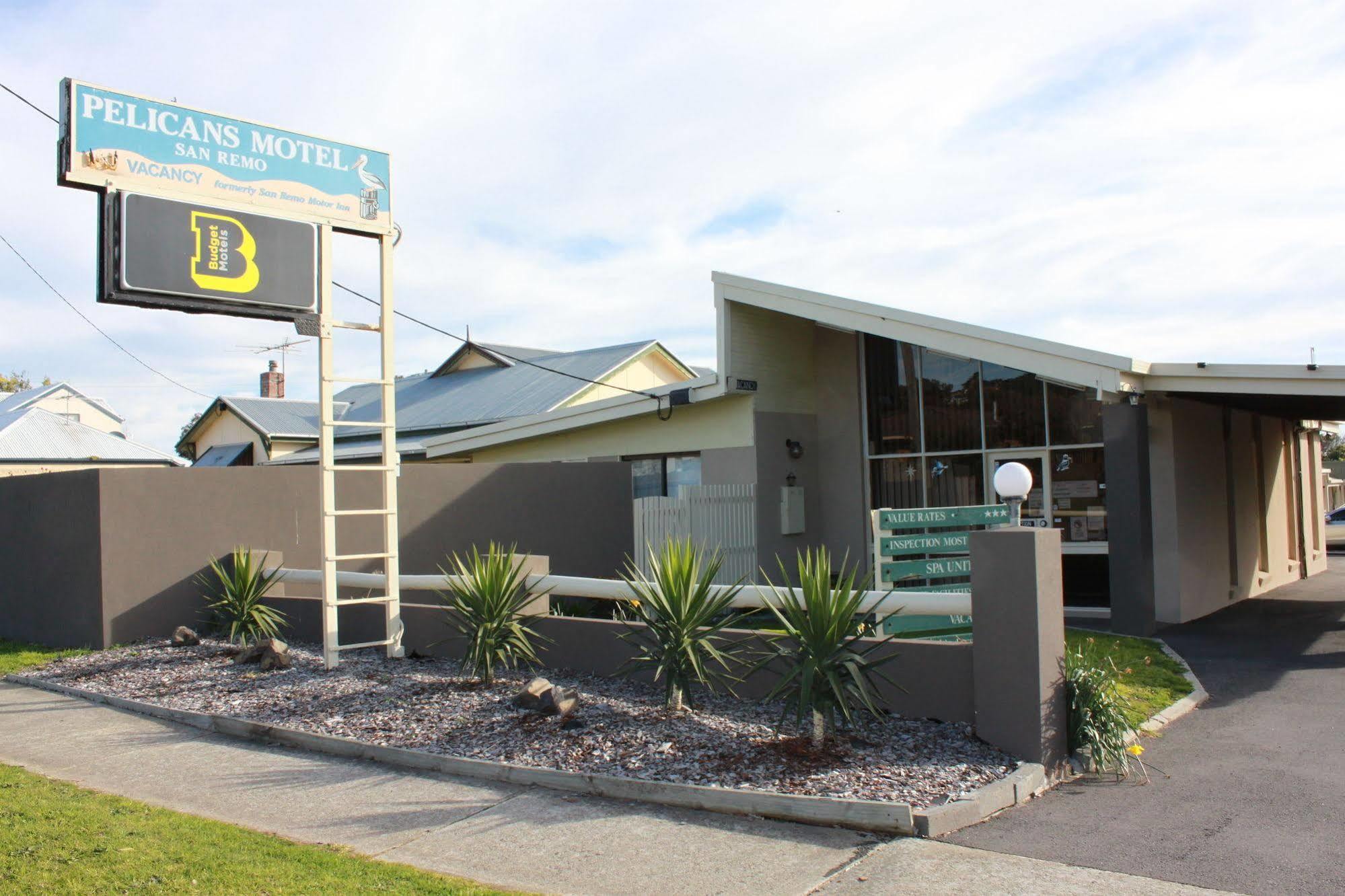 Pelicans Motel San Remo Exterior photo